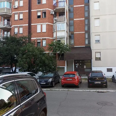 Mrc , Free Parking Apartment
